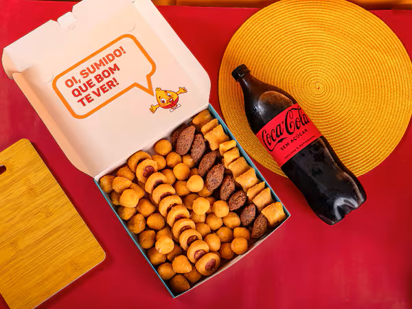 150 Salgadinhos + Coca